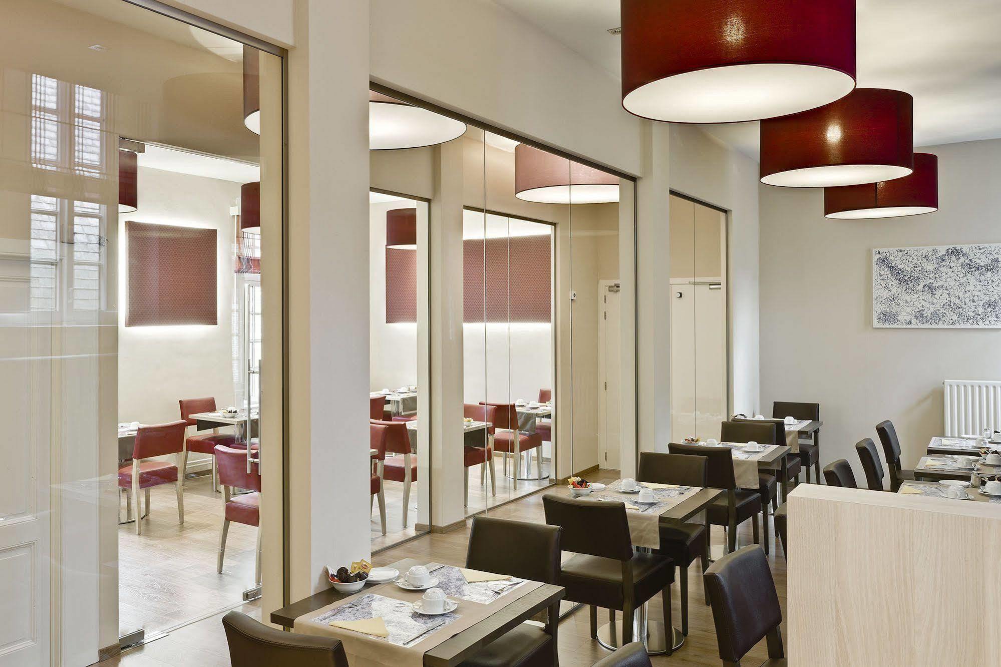 Hotel Elzenveld אנטוורפן מראה חיצוני תמונה